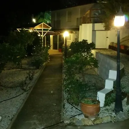 House With 3 Bedrooms In Estepona, With Enclosed Garden And Wifi - 1 K Apartment